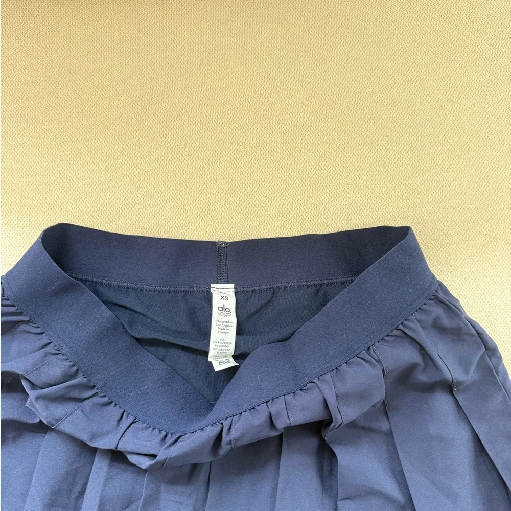 ALO Yoga Navy Pleated Tennis Skirt